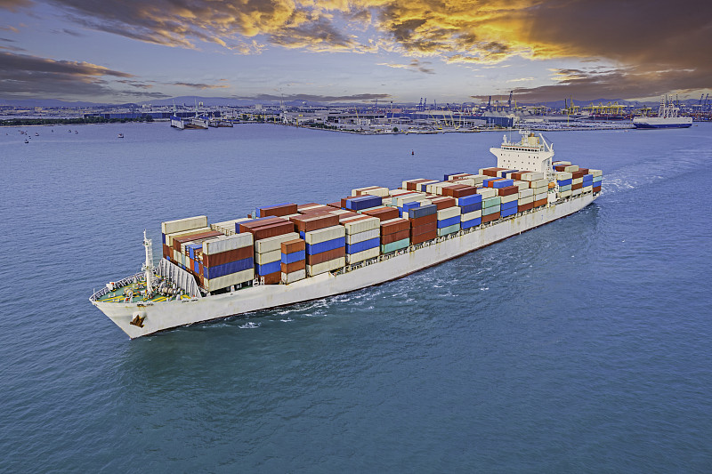 雪地靴使用中国肇庆国际快递专线完整送达荷兰 雪地靴使用中国肇庆国际快递专线完整送达荷兰