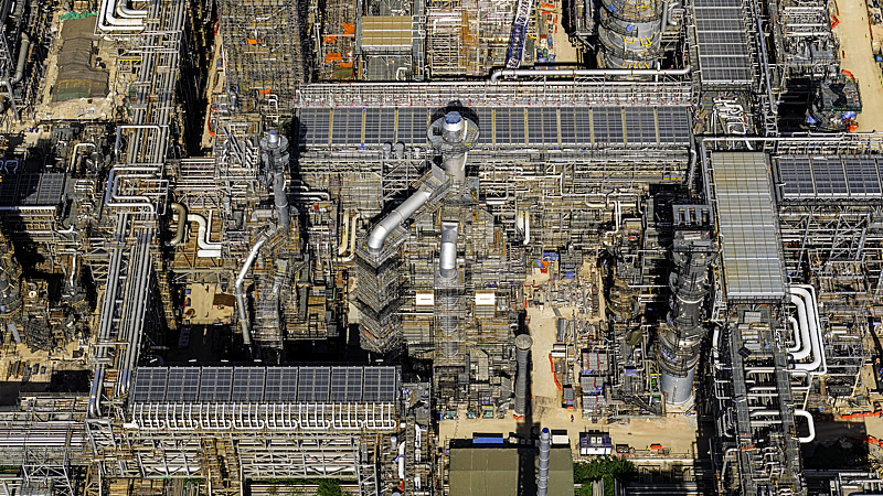 合成纤维面料借用中国上海国际快递专线送抵新加坡 合成纤维面料借用中国上海国际快递专线送抵新加坡