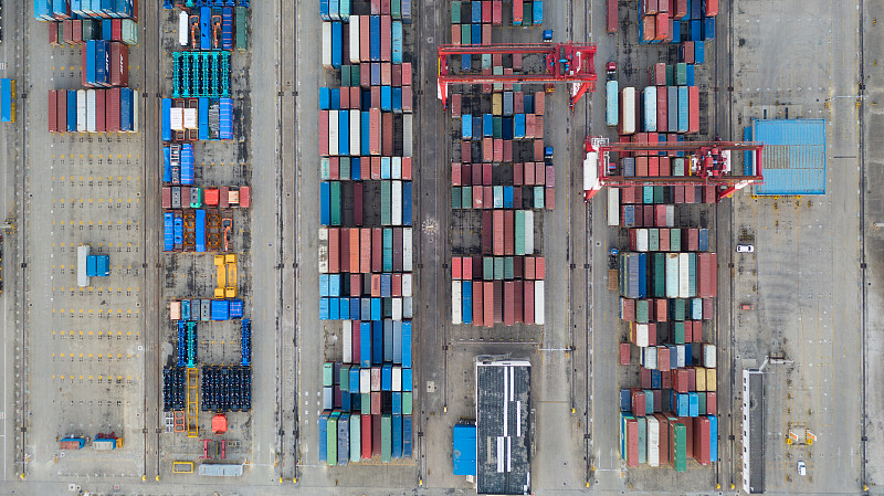 老式热水袋运用中国浙江义乌环球货运专线送抵卢森堡