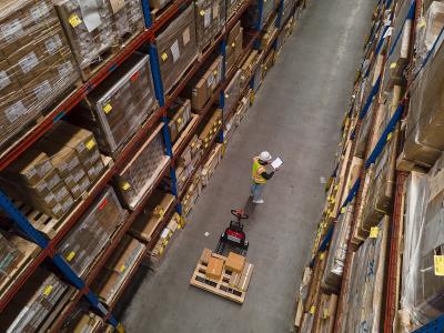 聚乙烯/聚丙烯经中国浙江宁波跨境物流专线运送至沙特阿拉伯吉达