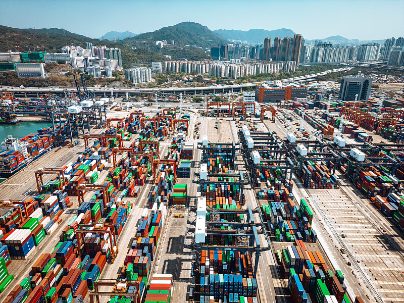 笔记本电脑借助中国广东广州外贸物流专线运抵加拿大温哥华 笔记本电脑借助中国广东广州外贸物流专线运抵加拿大温哥华