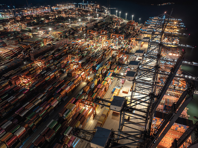 钢铁采用中国广东东莞国际快递专线运送至澳大利亚悉尼