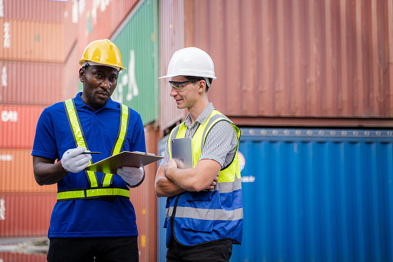 笔记本电脑采纳中国上海跨境物流专线完整送达南非德班