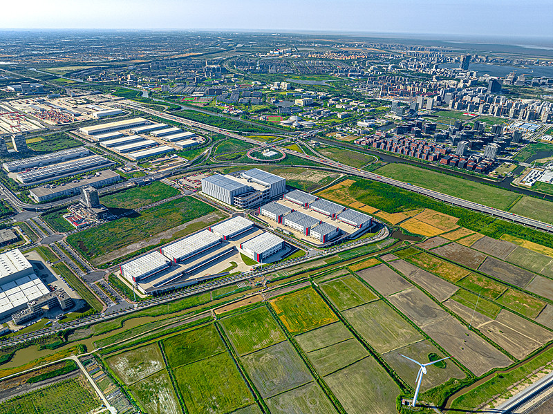 工业混合机采纳中国浙江义乌国际快递专线派送至巴西圣保罗