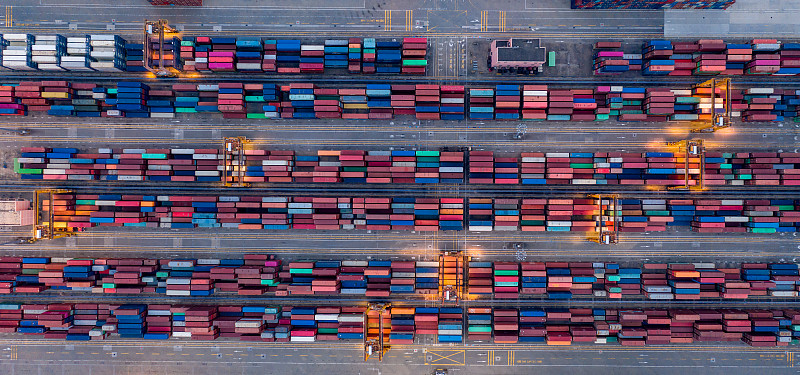 美术工具套装采取中国重庆跨国货运专线承运至法国