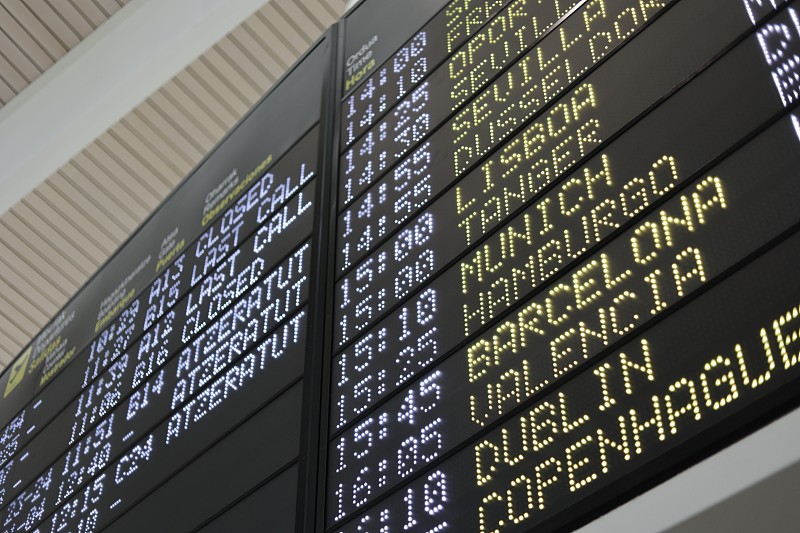 车载破窗器使用中国江苏苏州环球货运专线送抵澳大利亚悉尼