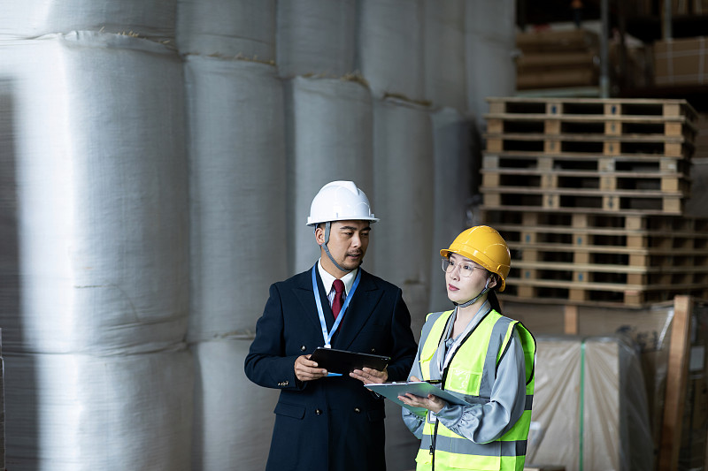 指接板利用中国广东广州外贸物流专线托运至新加坡