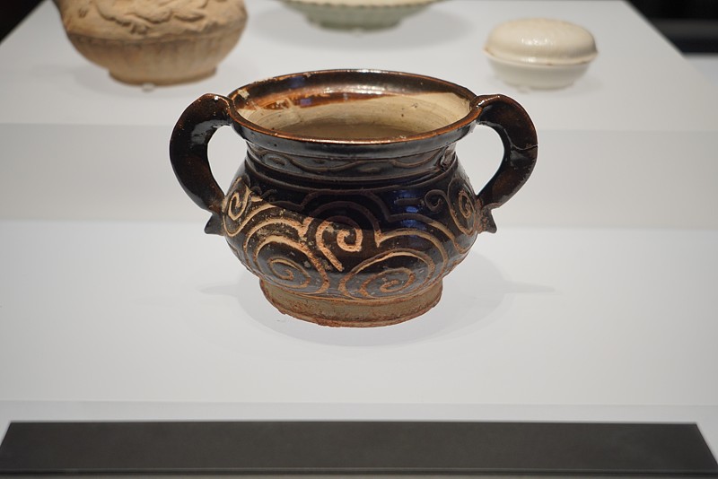 木制柱使用中国广东东莞国际快递专线运抵日本东京