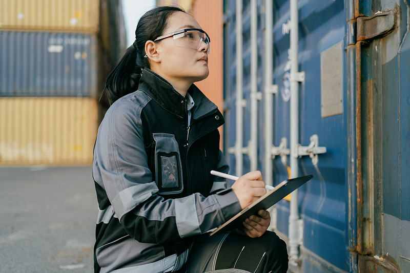 塑料制品使用中国江苏连云港外贸物流专线运到越南 塑料制品使用中国江苏连云港外贸物流专线运到越南
