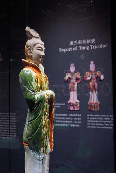 书法印章经过中国上海全球物流专线完整送达保加利亚